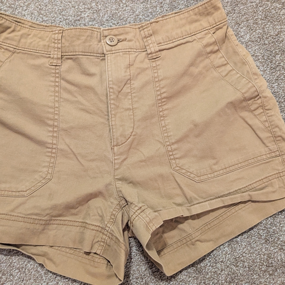 Old Navy Tan High-Rise Utility Bermudas